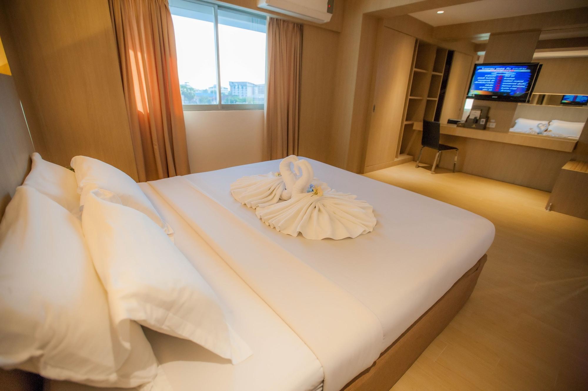 Golden City Rayong Hotel Dış mekan fotoğraf