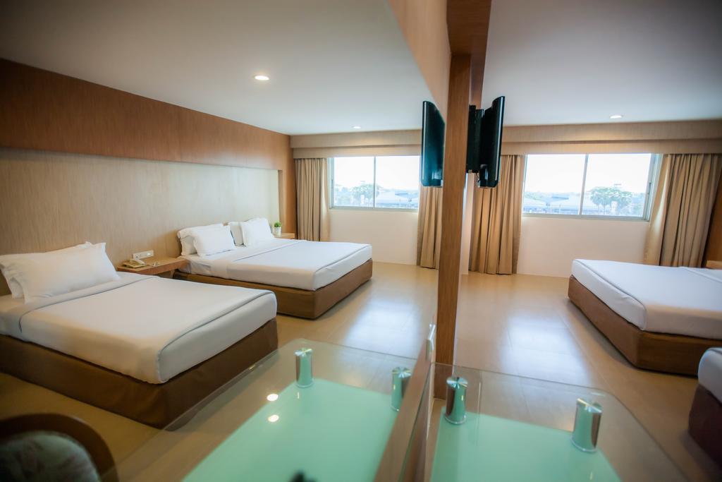 Golden City Rayong Hotel Dış mekan fotoğraf