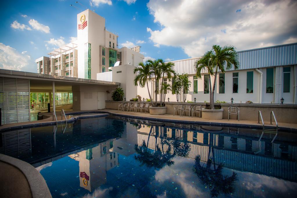 Golden City Rayong Hotel Dış mekan fotoğraf